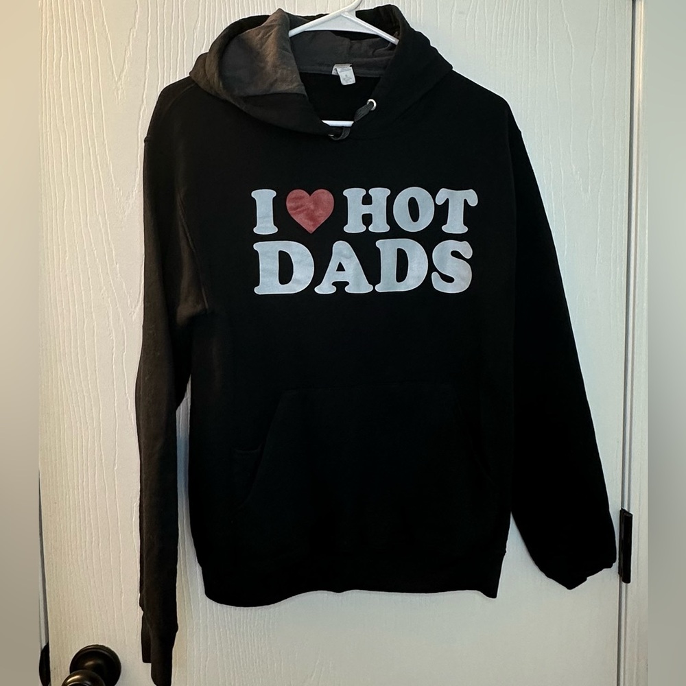 I ❤️ Hot Dads black long‎ sleeve hoodie women’s small